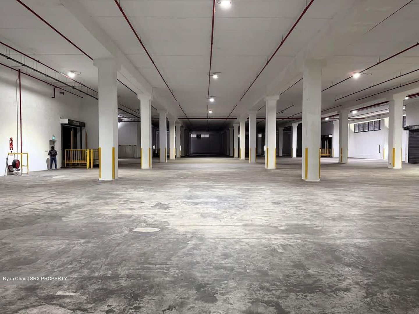 Jalan Terusan (D22), Warehouse #547890581